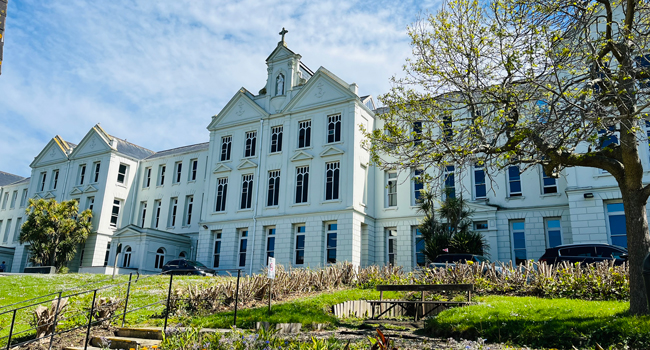  Language school in Jersey England during a LISA! language study holiday for students at a summer college in a modern building