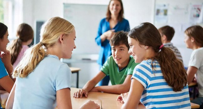 Learn English with a LISA! English language course for young learners in Ennis Students in an English lesson during a LISA! English language course for young learners in Ennis, Ireland