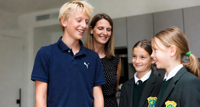 Host family accommodation on a LISA! English language course for young learners in Ennis Student with his host family during a LISA! English language course for young learners in Ennis, Ireland