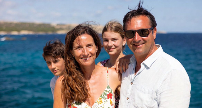  Family by the sea during a LISA! language study holiday in England Brighton for students and adults