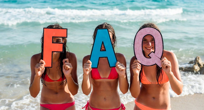 Students on the beach during a LISA! Italian language course for young learners in Salerno, Italy