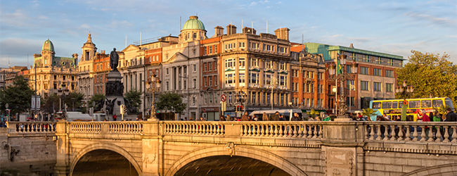 LISA-Sprachreisen-Englisch-Dublin-by-the-Sea-Innenstadt-Dublin-Nachtleben-Lichter-Abends-Ausgehen