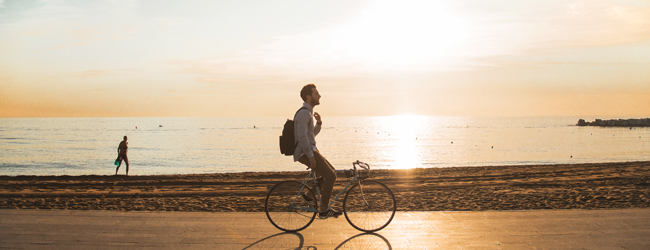 LISA-Sprachreisen-Erwachsene-Spanisch-Spanien-Barcelona-30-Plus-Morgen-Sonnenaufgang-Fahrrad LISA-Sprachreisen-Erwachsene-Spanisch-Spanien-Barcelona-30-Plus-Morgen-Sonnenaufgang-Fahrrad