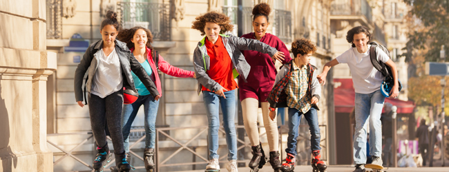 LISA-Sprachreisen-Schueler-Franzoesisch-Frankreich-Paris-Freizeit-Gruppe-Sport-Boulevard LISA-Sprachreisen-Schueler-Franzoesisch-Frankreich-Paris-Freizeit-Gruppe-Sport-Boulevard